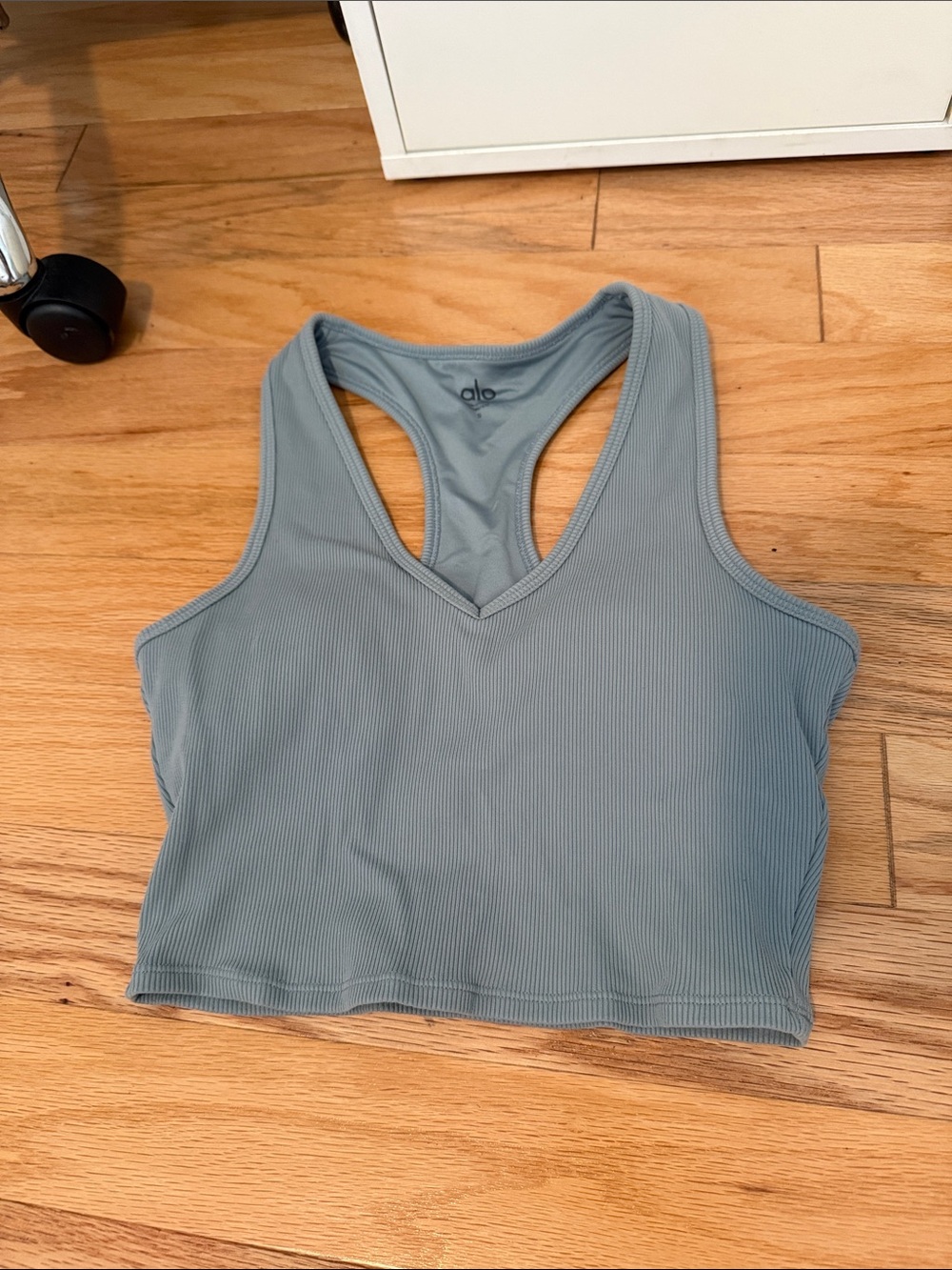 Alo Yoga Goddess Ribbed Cropped Racerback Tank Size Small Cosmic Grey